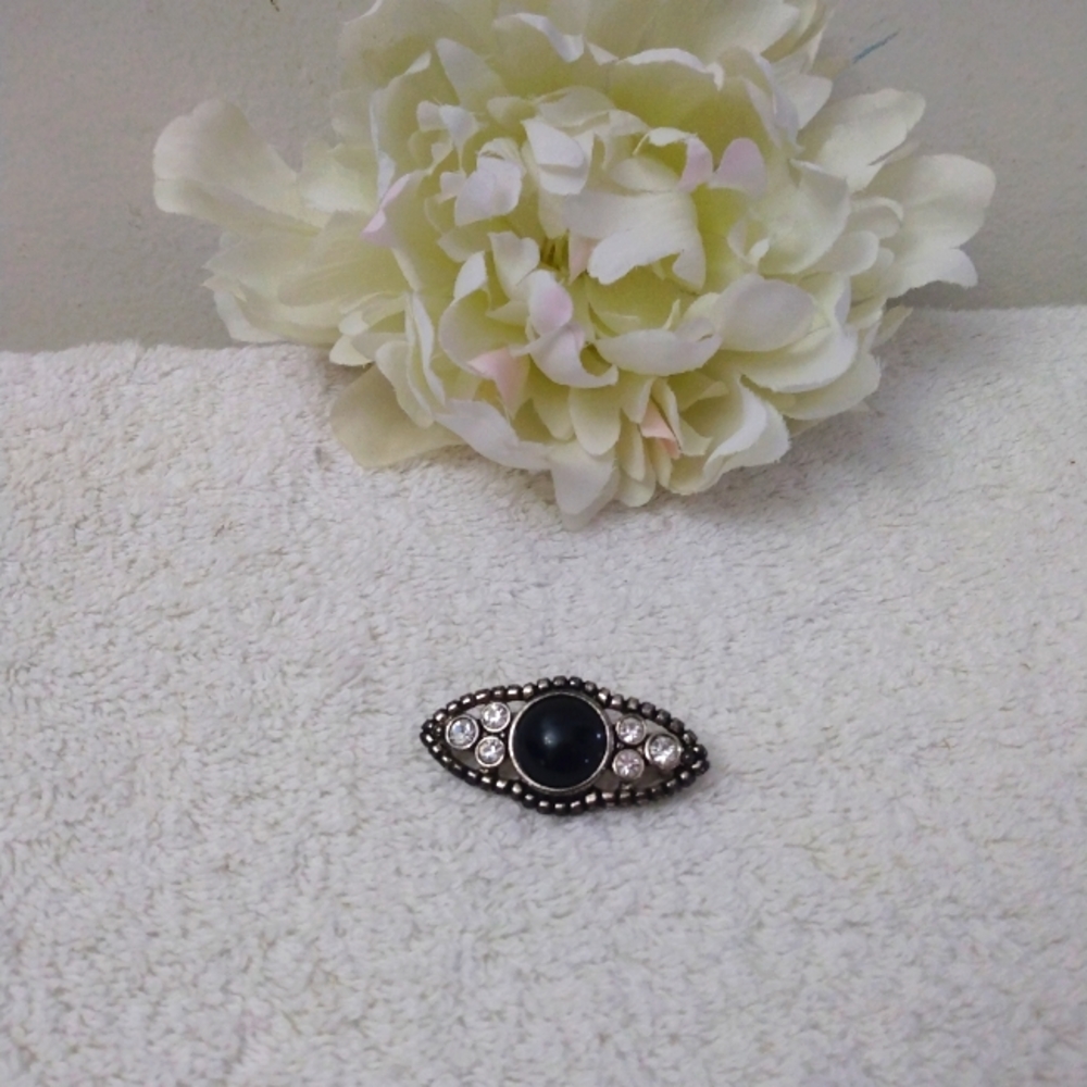 3/$10 🌟 Silver Tone Pin/ Brooch with Black Round Stone and Rhinestones - Picture 2 of 10